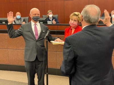 Councilmember Farrow swearing in